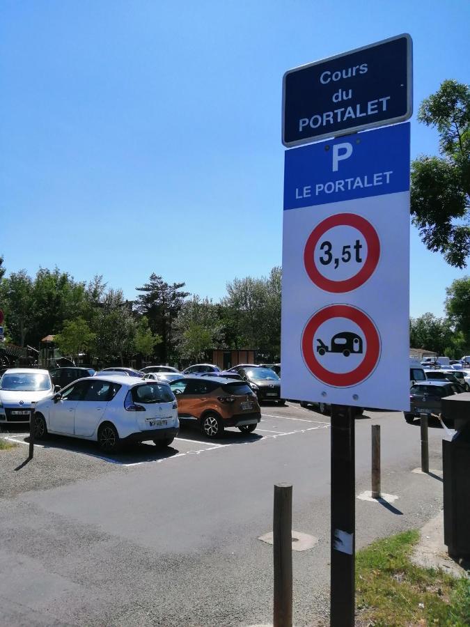 Le Petit Studio - 15 M2 - Centre Ville - Sorgue A 50 M リル・シュル・ラ・ソルギュ エクステリア 写真